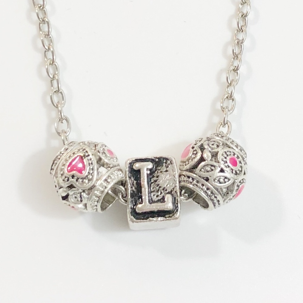 Letter “L” 2 Heart Beads Color Silver NWT - Picture 4 of 4